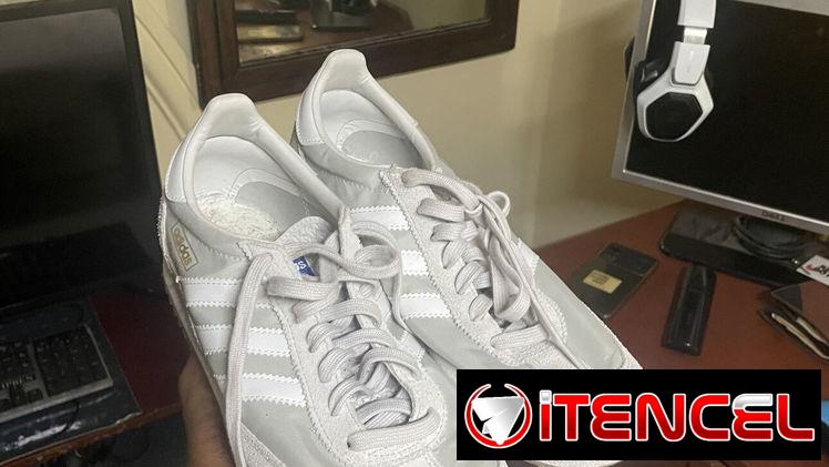 👟 Tenis ADIDAS (1 Puesta) Talla 42
