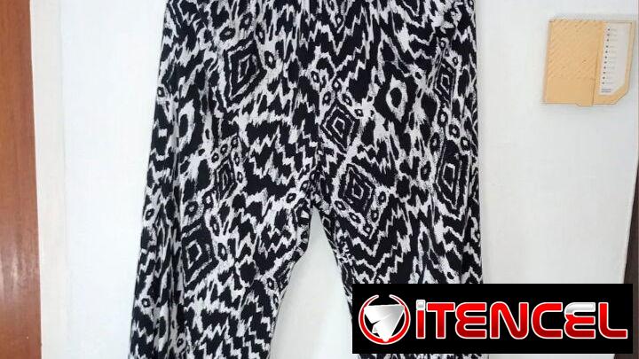 PANTALONETA, ALGODÓN DE LA INDIA MUY CÓMODA, SUAVE Y CON UNA CAÍDA MUY BONITA.