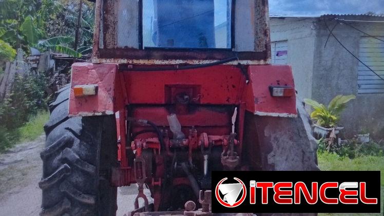 Tractor Yunz soviético