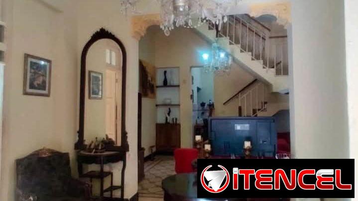 Linda y amplísima Casa cerca de la  Ceguera !!!