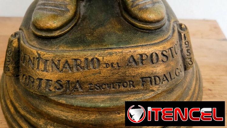 Estatua del centenario de José Martí 33cm de alto artista Manuel Fidalgo