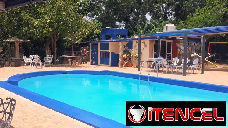 Pasadía con piscina en el Chico, Boyeros