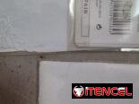 Pañuelo de hombre blanco, bordado con letras “F”, “S” y “J”