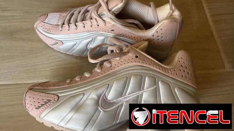 Tenis de hombre y de mujer