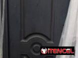 Puertas Principales con mirilla