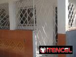 NUEVA CASA PUESTA EN VENTA Y SE DEJA CON TODO ADENTRO EN LAUWTON