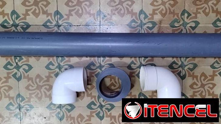 TUBERÍA  Y CODOS DE 110…PVC.   CENTRO HABANA