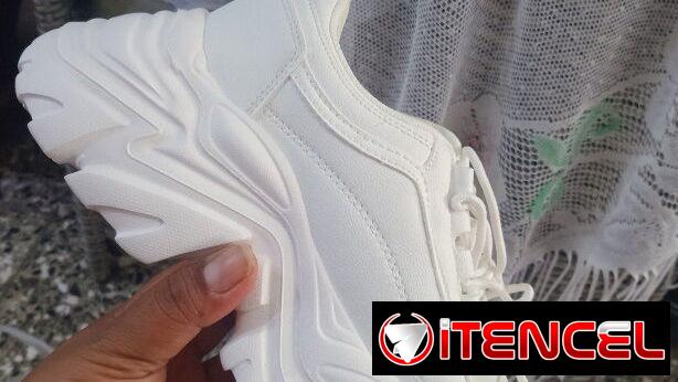 Tenis blancos
