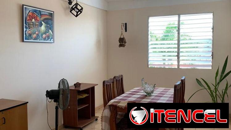 A la venta apartamento Placa Libre con Garaje Privado y Cerrado para 2 autos a pocos metros del Cine Avenida