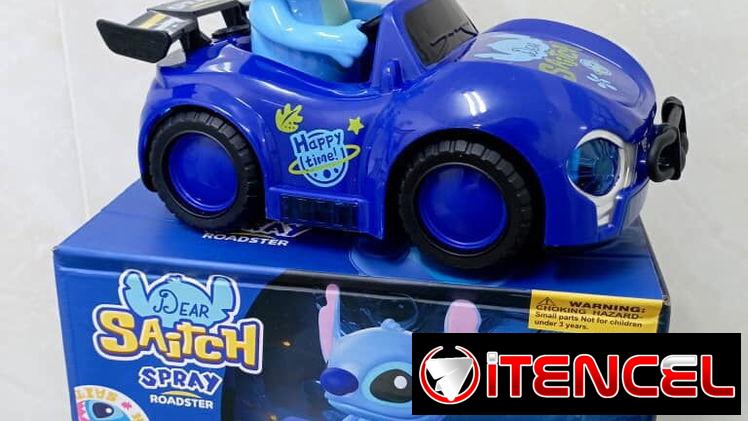 Stitch en auto. 🚗