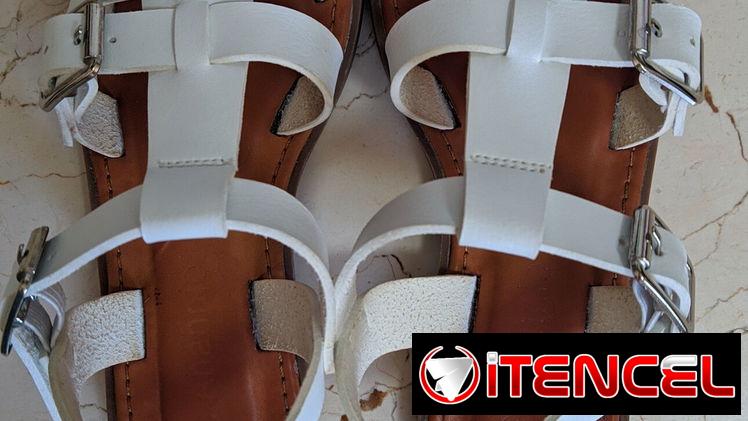 Sandalias blancas para niñas