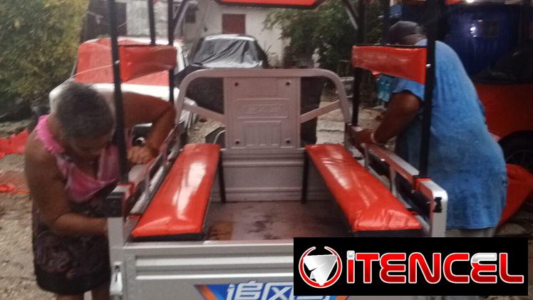 Techos, juegos de bancos y parabrisas para su triciclo.