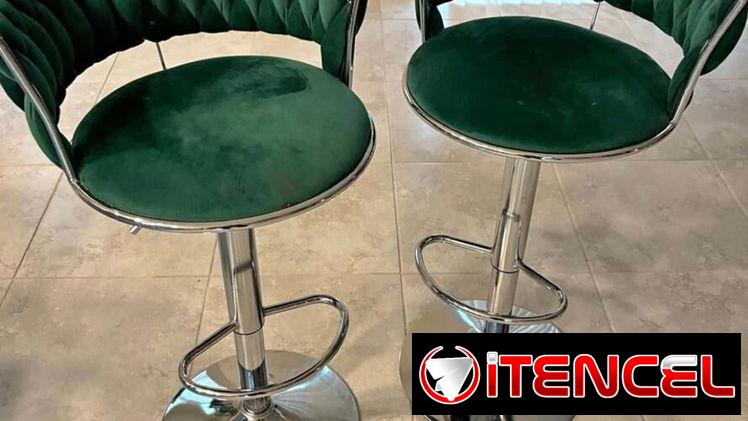 Banquetas de bar con base de jiratoria