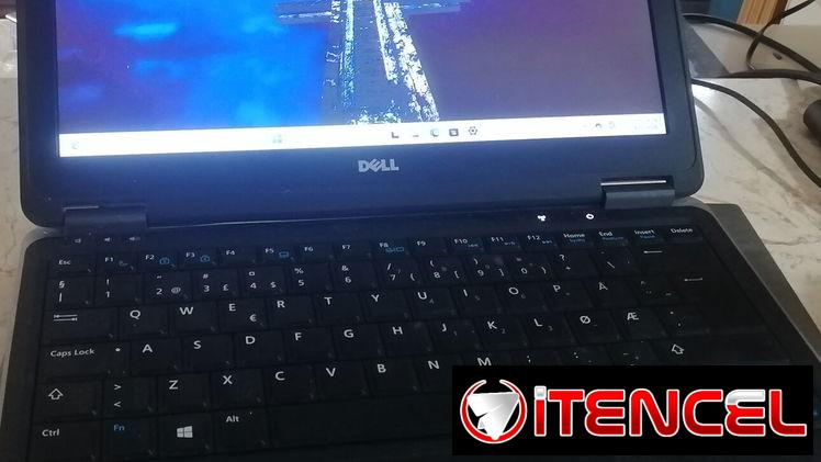 Laptop Dell Latitude E7240
