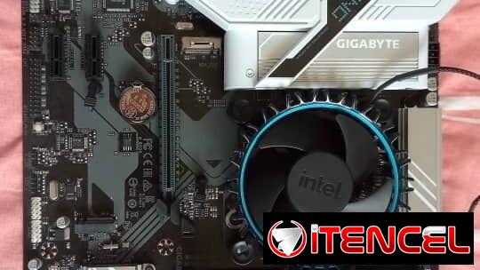 ✅OFERTA✅  KIT i3 12100F 3.3Ghz + GIGABYTE B760M GAMING PLUS WIFI DDR4 + 16GB RAM 3200Mhz DISIPADAS EN 230 USD