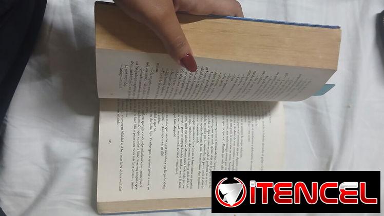 Vendo este libro llamado Antes de diciembre