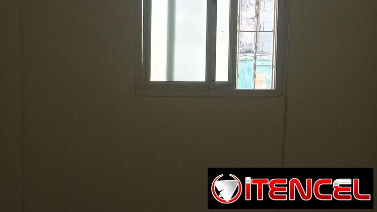 Se vende casa de dos cuartos grandes en primer piso en Centro Habana