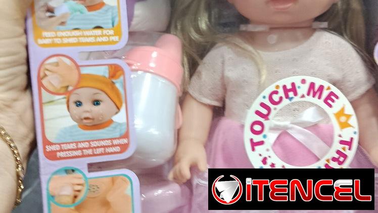 Bebé que se hace pipí con su culero y accesorios ideal para su regalo
