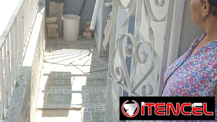 Se vende casa de dos cuartos grandes en primer piso en Centro Habana