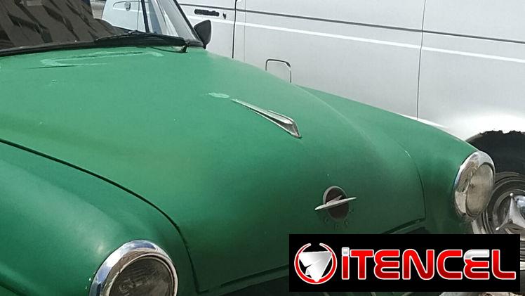 Opel de petróleo