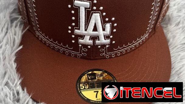 VENTA DE GORRAS, ZAPATOS Y PERFUMES