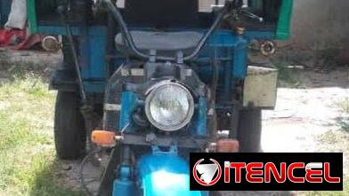 Venta de Moto Triciclo de Combustión. Petróleo