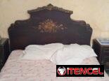 Juego de cuarto antiguo