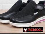 Tenis 2 modelos y sandalias rojas