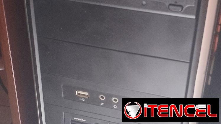 Pc completa, monitor, bocinas, muose, teclado