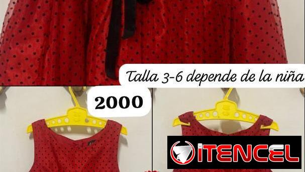 Batas vestidos de niña de mínimo uso en Perfecto estado