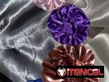 Gorros de satin por encargo y felpas scrunchies
