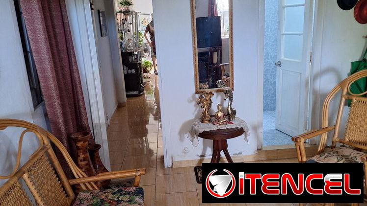 Permuto casa+ carro hyundai del 95 en Playa para casa en Fontanar