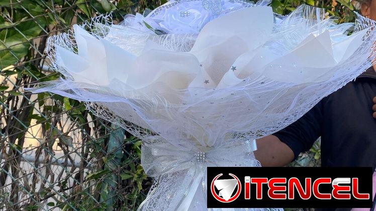 ¡¡Regalo!! Ramo grande de rosas eternas