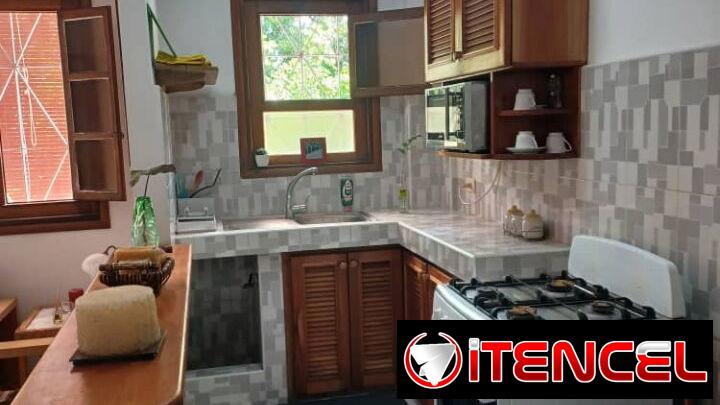 Rento apartamento en Miramar, de un dormitorio.