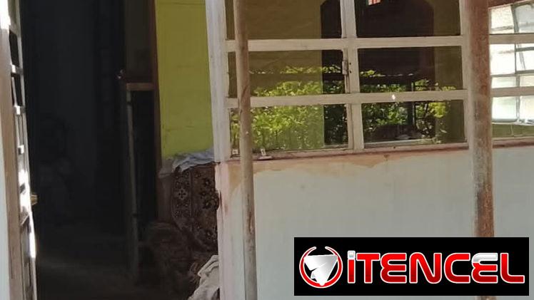 Casa en venta en 10 de Octubre.