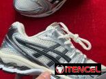 ASICS KAYANO