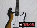 Guitarra Eléctrica Marca Lyx Pro, con muy poco uso. Incluye su amplificador, afinador y estuche todo original, acabada d