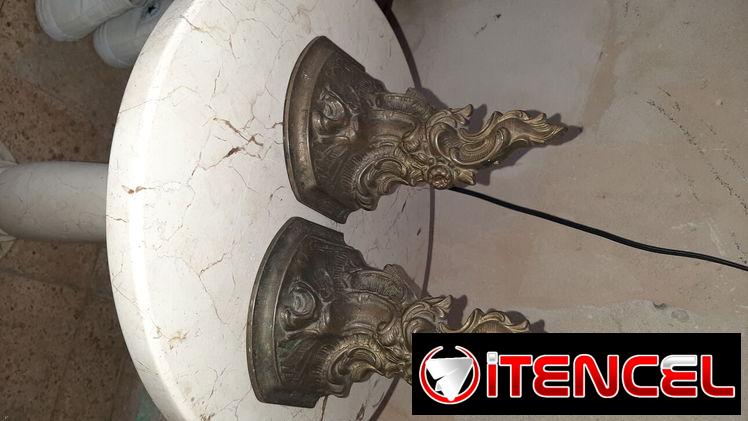 Mensulas de bronce estilo Luis XV.