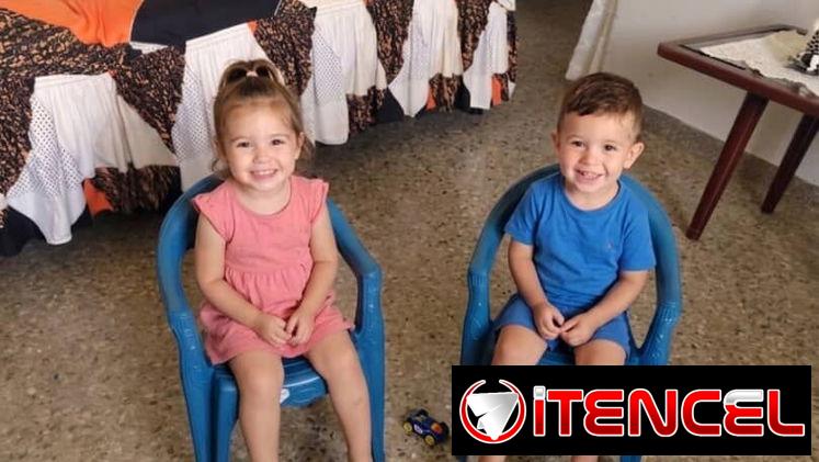 Silla plástica para niños con diseño de la India