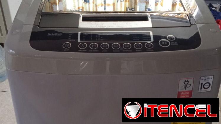 lavadora automática LG 13kilos