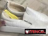 Zapatillas de Piel. /5000$