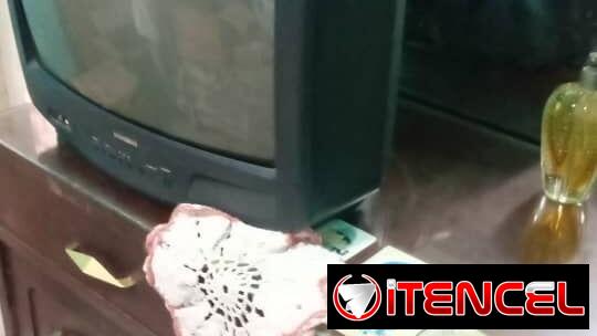 Vendo TV Samsung roto y lavadora Daewoo rota pero con la válvula de entrada nueva, interesados escribir o llamar