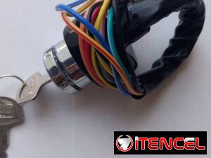 afeaf0acb086698bba2445a4538e0cee16f25a10737e267760a511bb7273e711