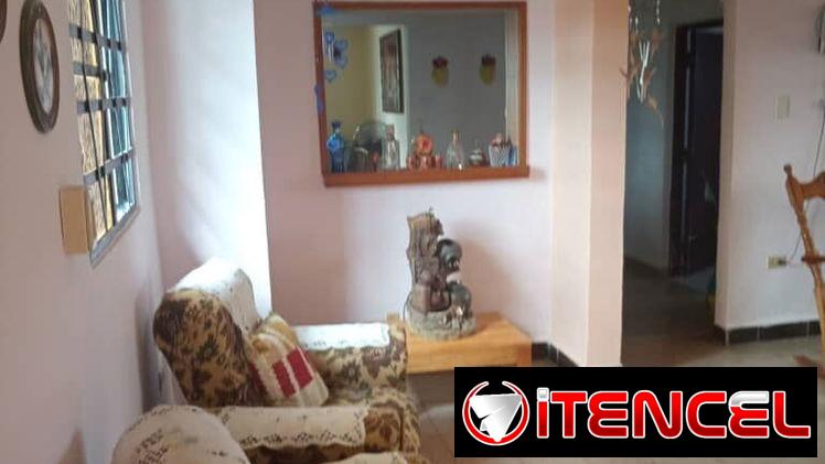 Se vende casa de 3 niveles , puerta calle que consta de 118.58 m2 ⭐