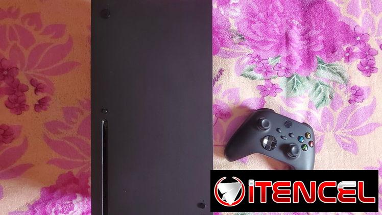 Vendo Xbox series X con 1tb de juegos a escoger y un mando, todo impecable 53577346