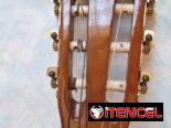 Vendo guitarra acústica poco uso con su funda y cuerdas de repuesto
