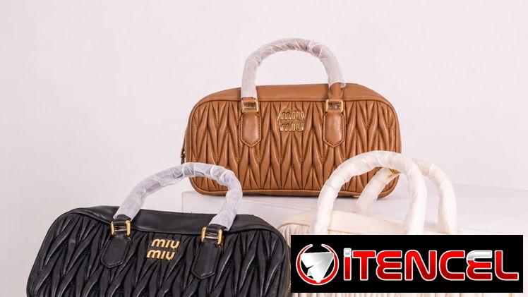 Miumiu a la orden
