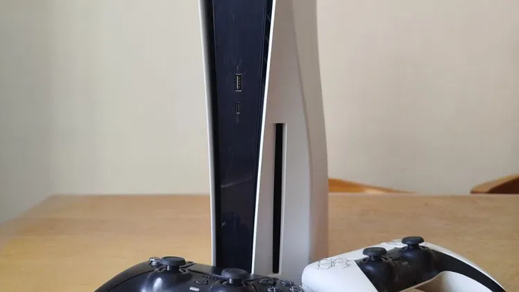 PlayStation 5 (Versión Disco)