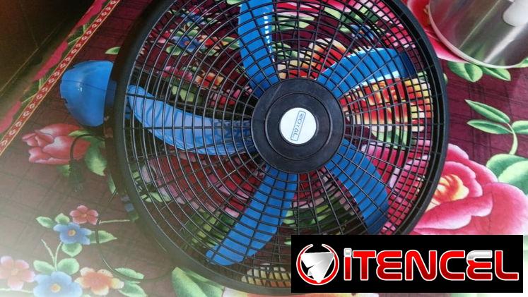 Ventilador de pared en 40 mil pesos.