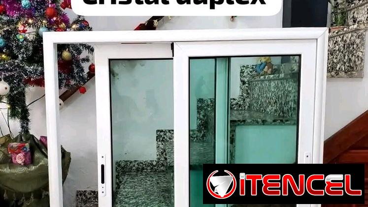 Ventana de aluminio con cristal duplex
